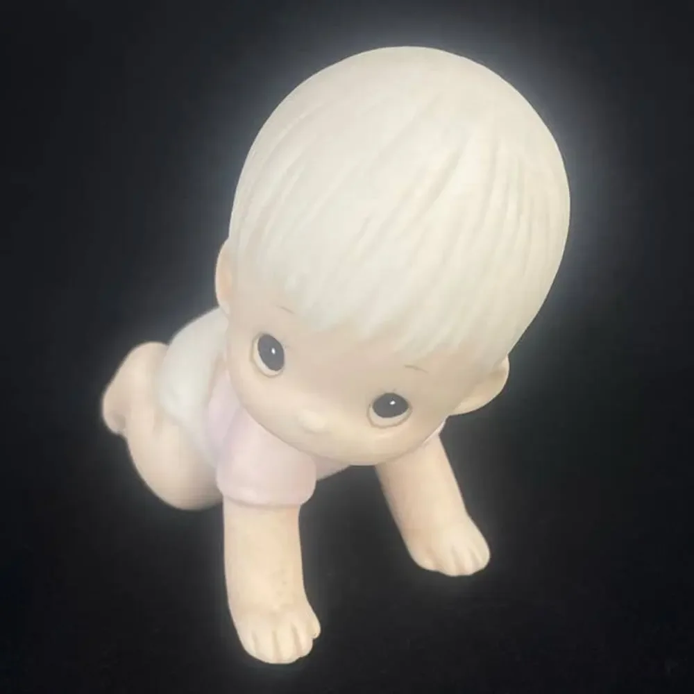 Precious Moments Jonathan & David 1986 E-2852 Crawling Baby Figurine